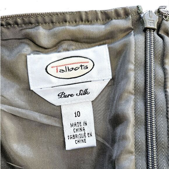 Vintage Talbots 100% Silk Olive Green Sleeveless Pleated Hem Sheath Dress 10 - Picture 8 of 10